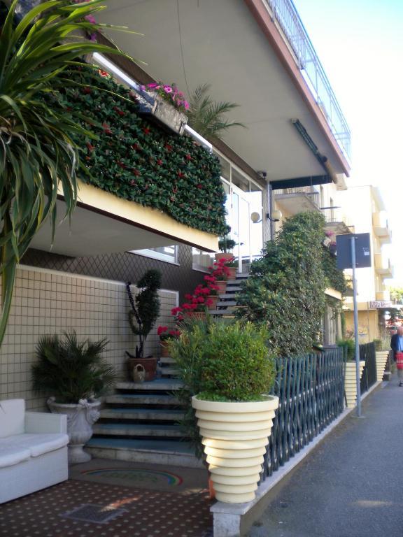 Nova Dhely Hotel 3*