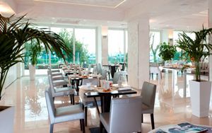 Mercure Artis Hotel