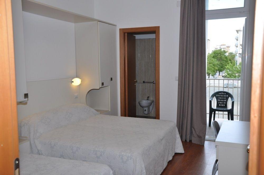 Butterfly Wellness & 3* Rimini