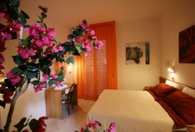 Hotel John 3*