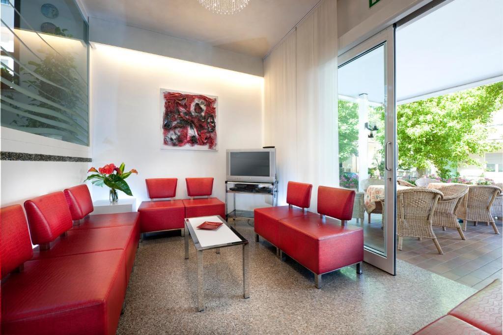Felix Hotel 3*