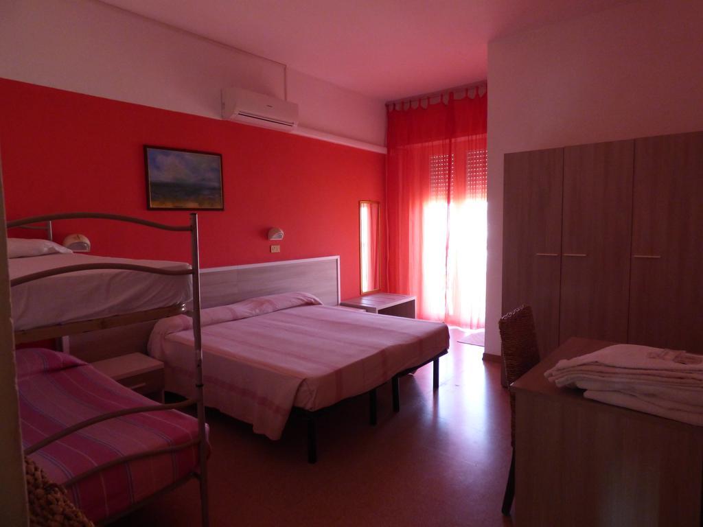 Consul Hotel