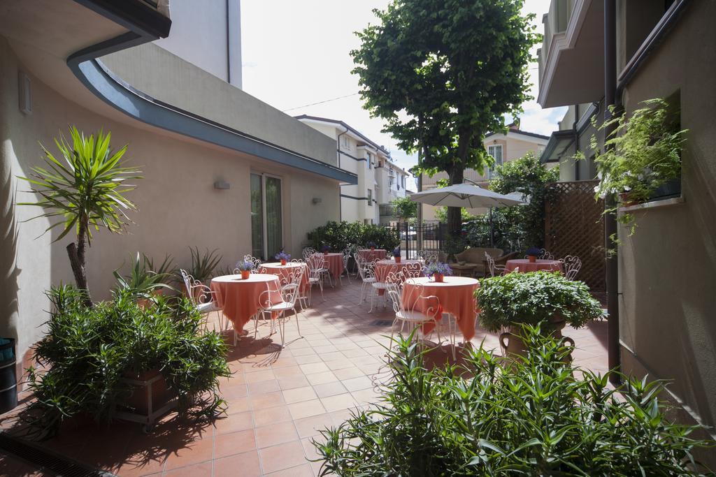 Ricchi Hotel 3*