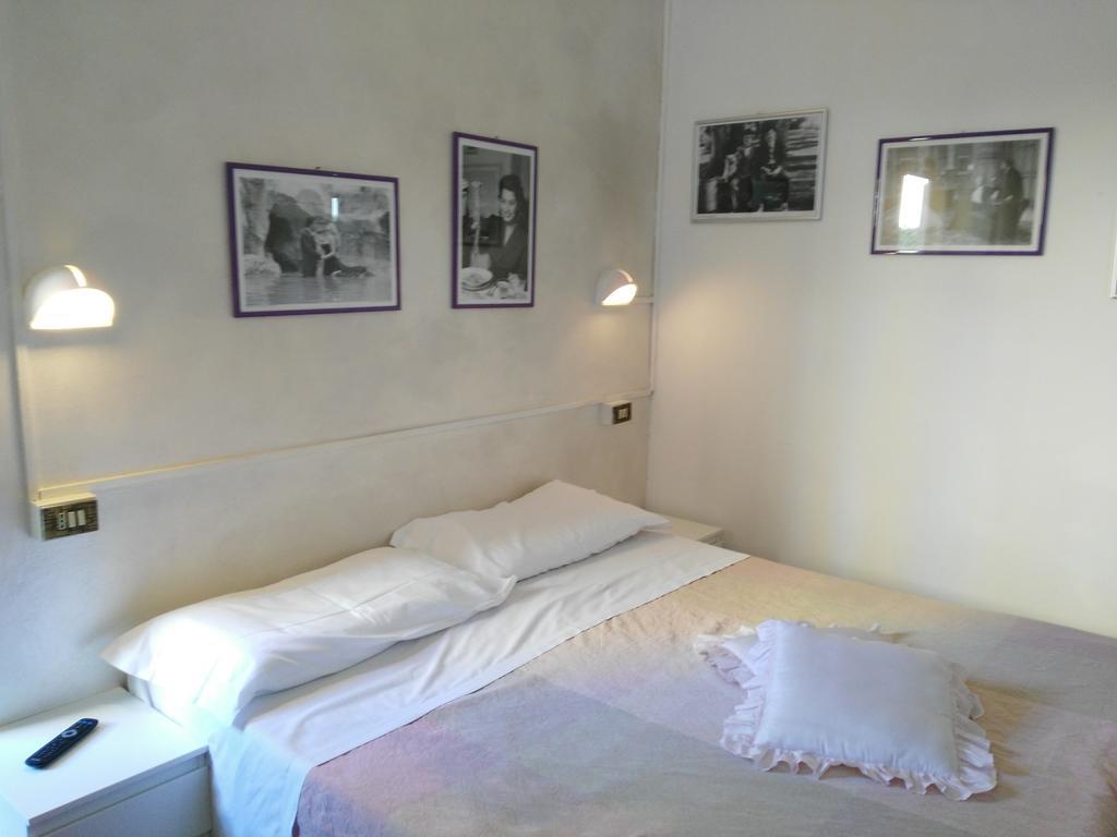 Simon Hotel 2*