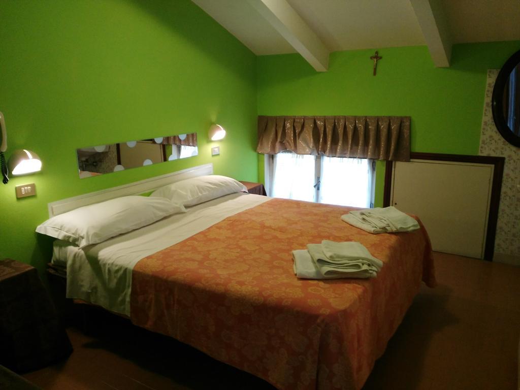 Hotel Simon