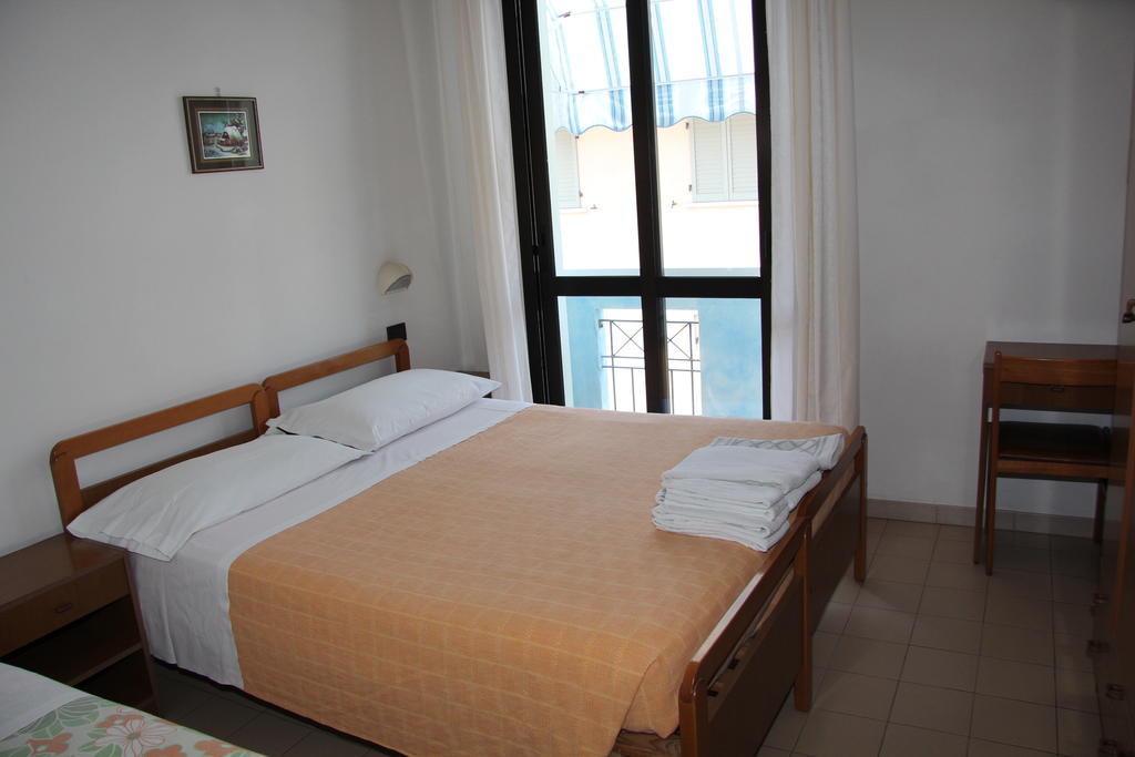 Vela Azzurra Hotel Rimini