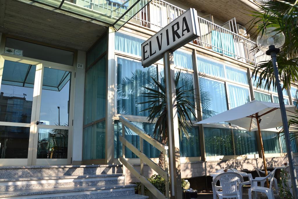 Elvira Hotel 2*