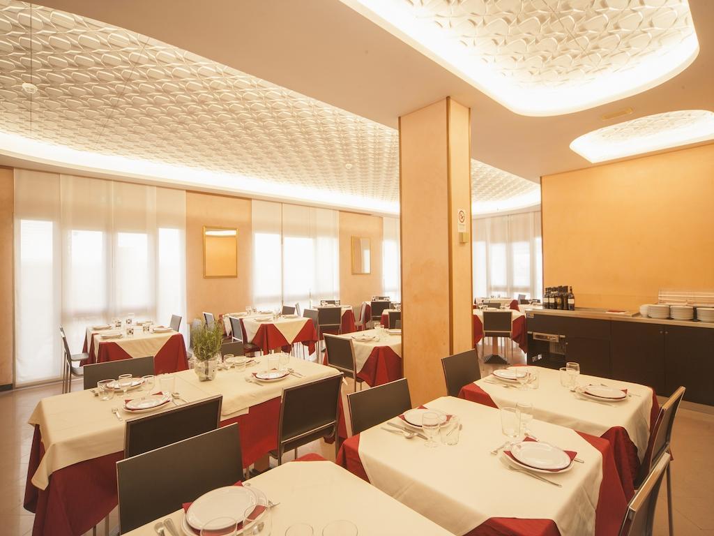 Manola Hotel 3*