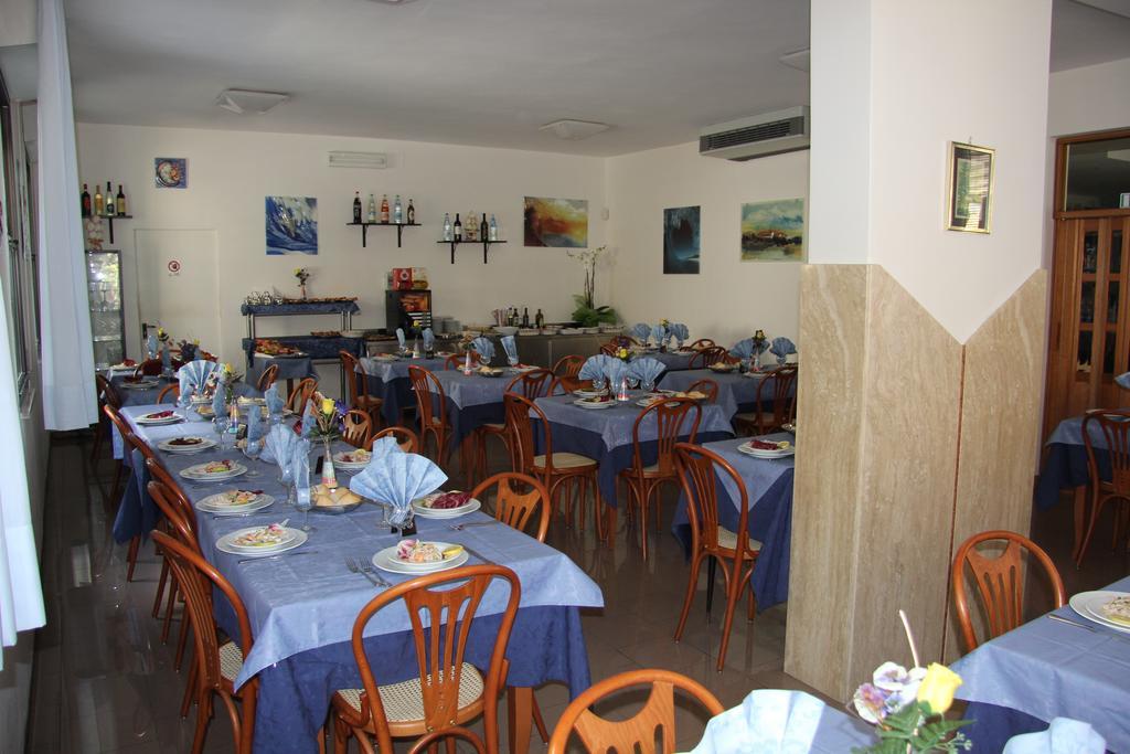 Vela Azzurra Hotel