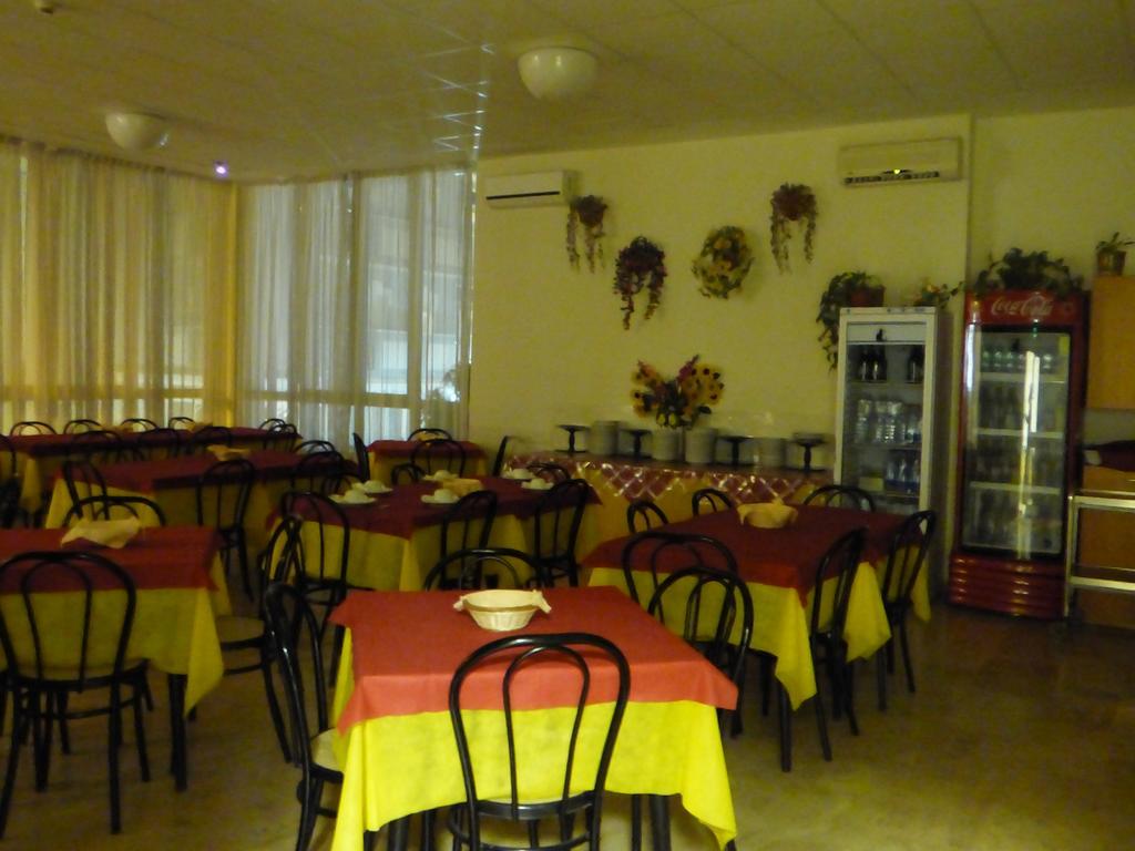 Consul Hotel