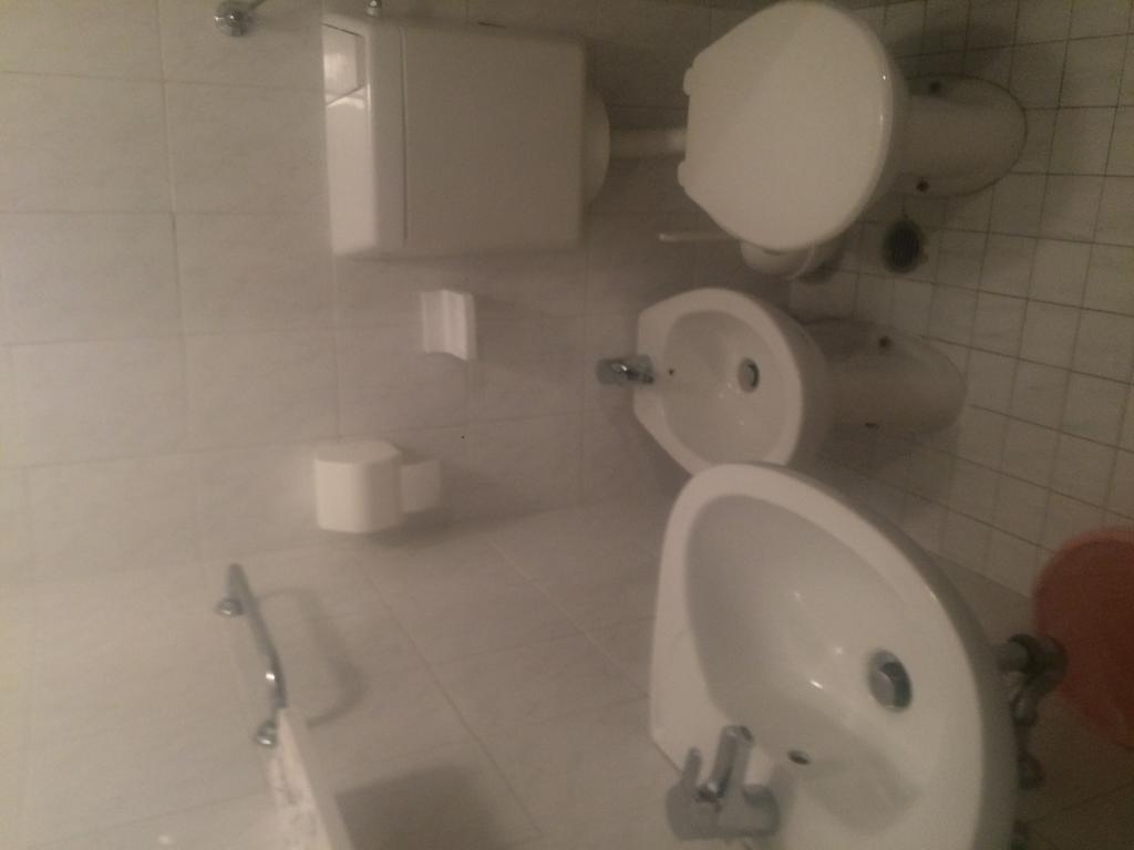 Hotel John 3*