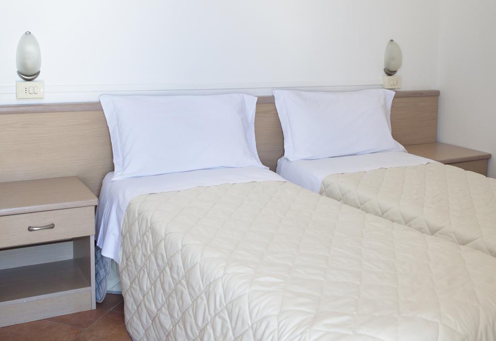 Pacesetter 3* Rimini