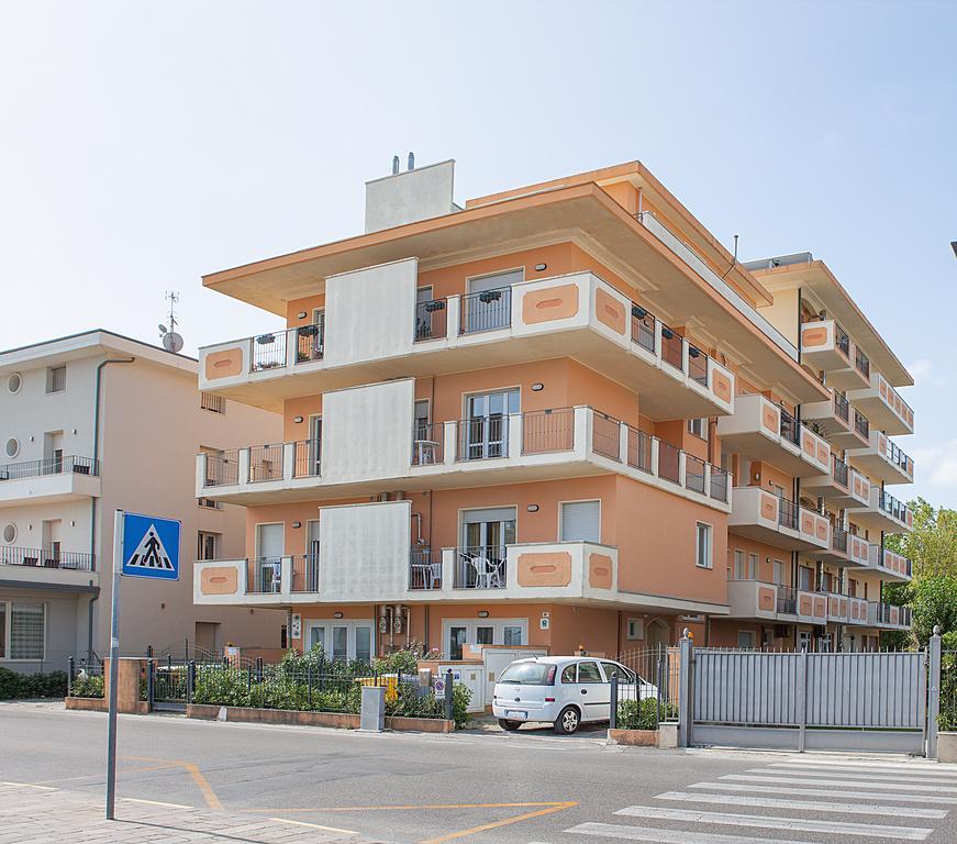 Maryel Aparthotel 2*