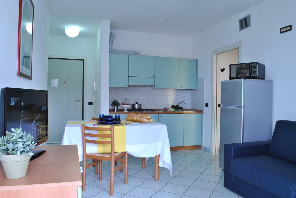 Aparthotel Dei Pini 3*