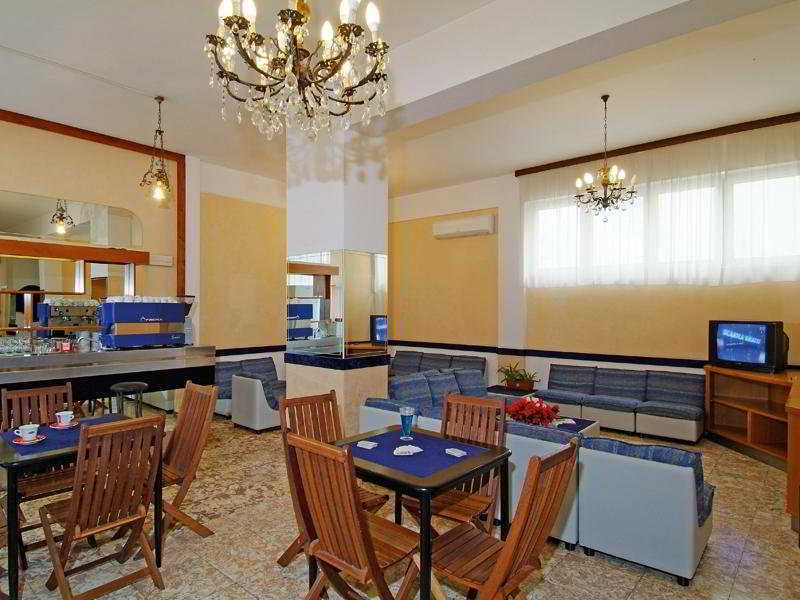 Hotel Corona