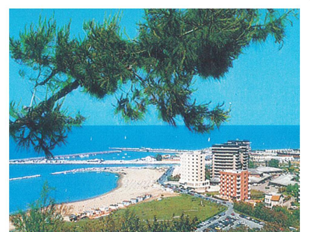Hotel Glenn 3*