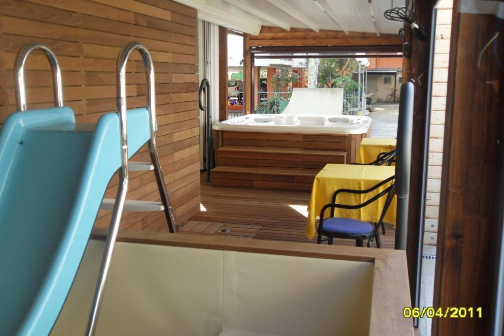Aros 3*