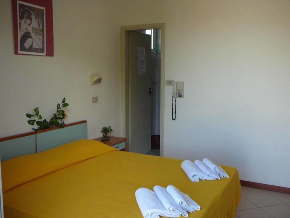 Cannes Hotel