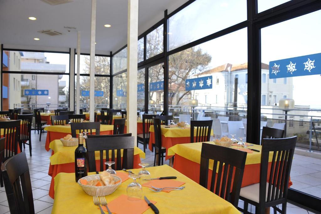 Fantasy Hotel Rimini