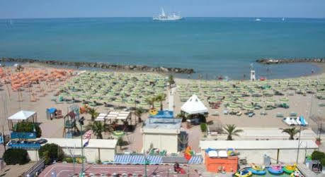 Colombo 3*