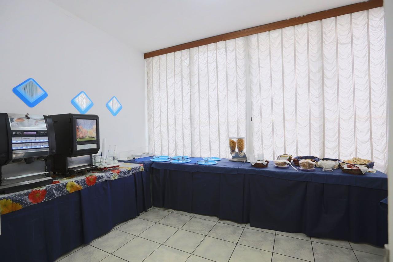 Tv Hotel