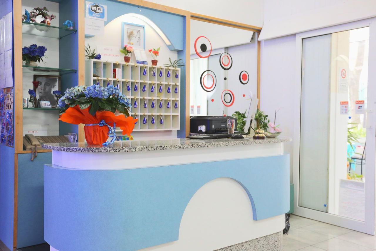 Tv Hotel