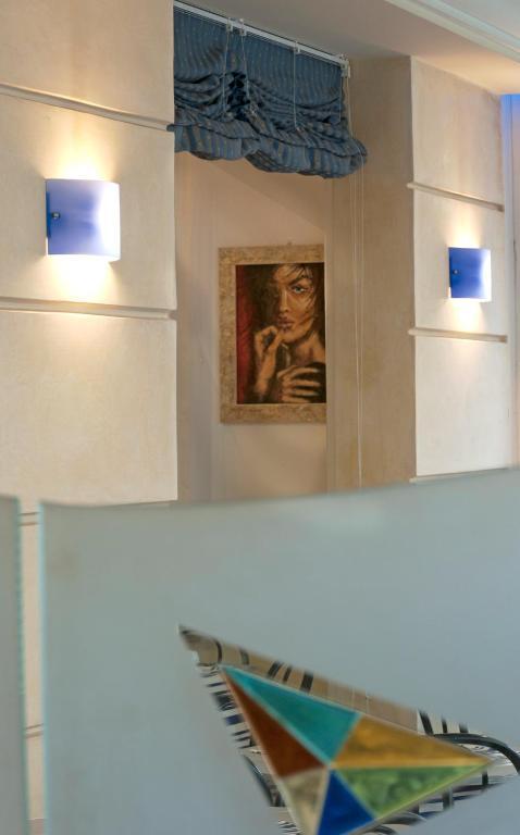 Ave Rimini