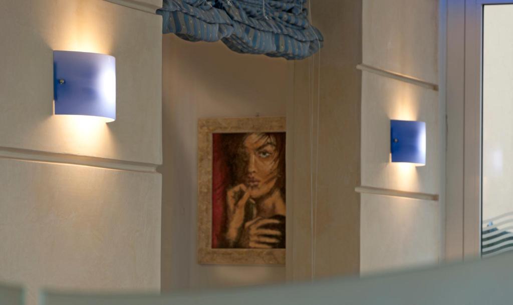 Ave Hotel 2*