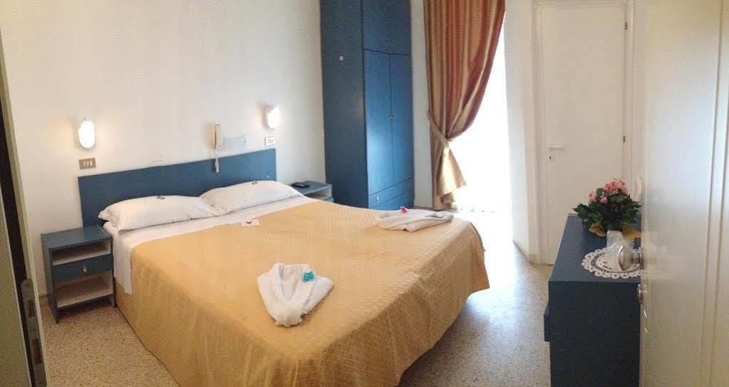 Till Hotel