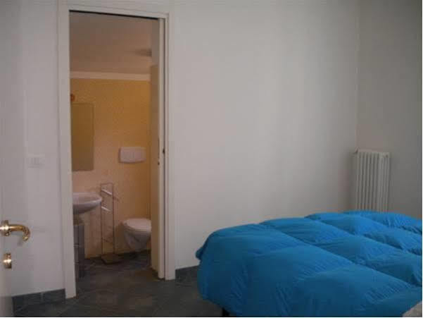 Desiree Aparthotel *
