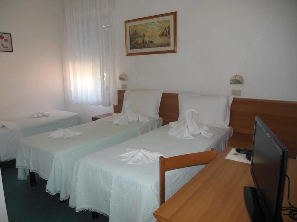 Hotel Kennedy 3*