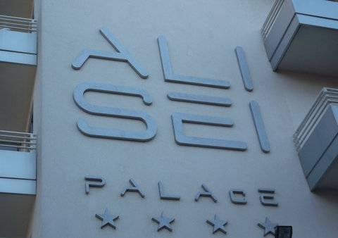 Alisei Palace