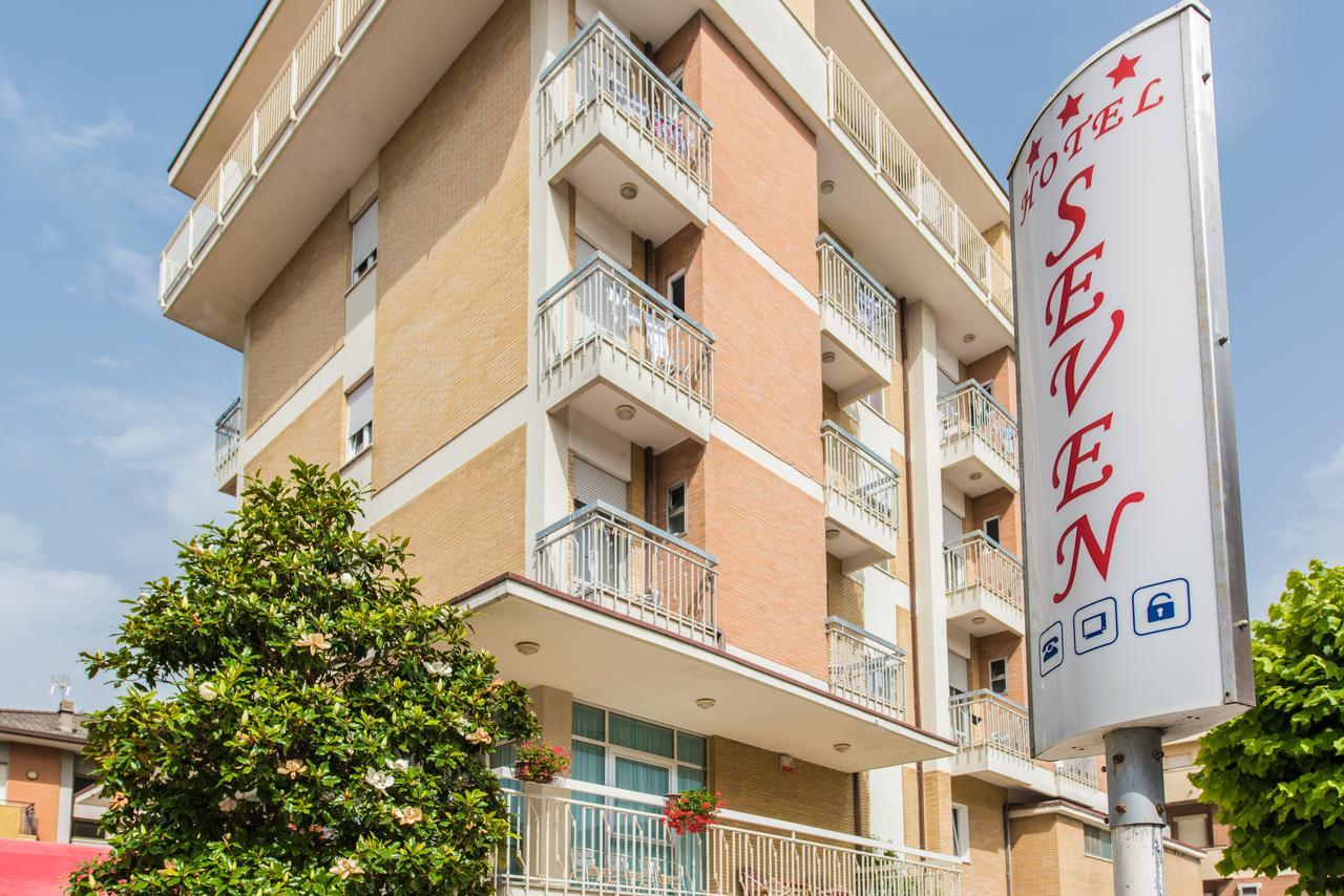Seven Hotel