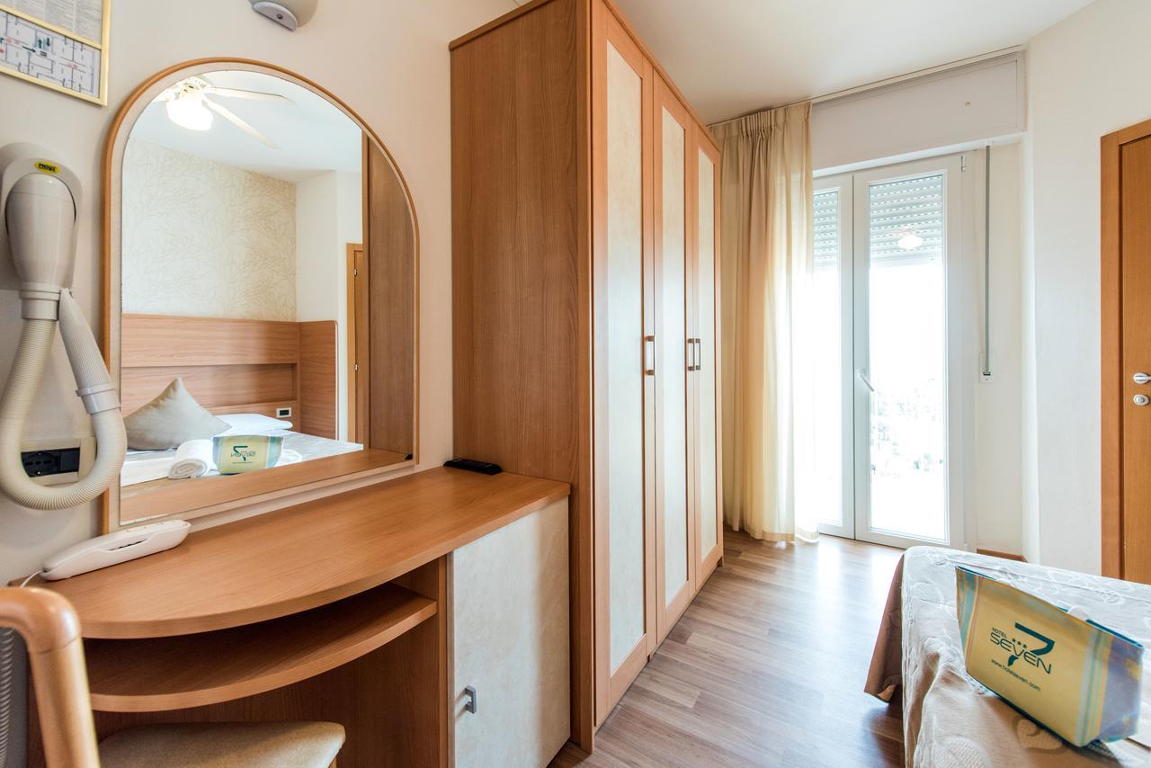 Hotel Seven Rimini