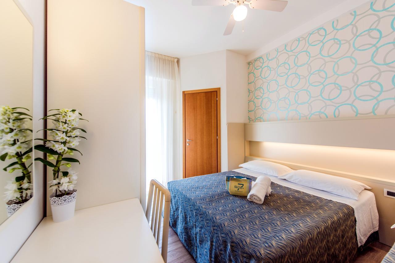 Hotel Seven 3*