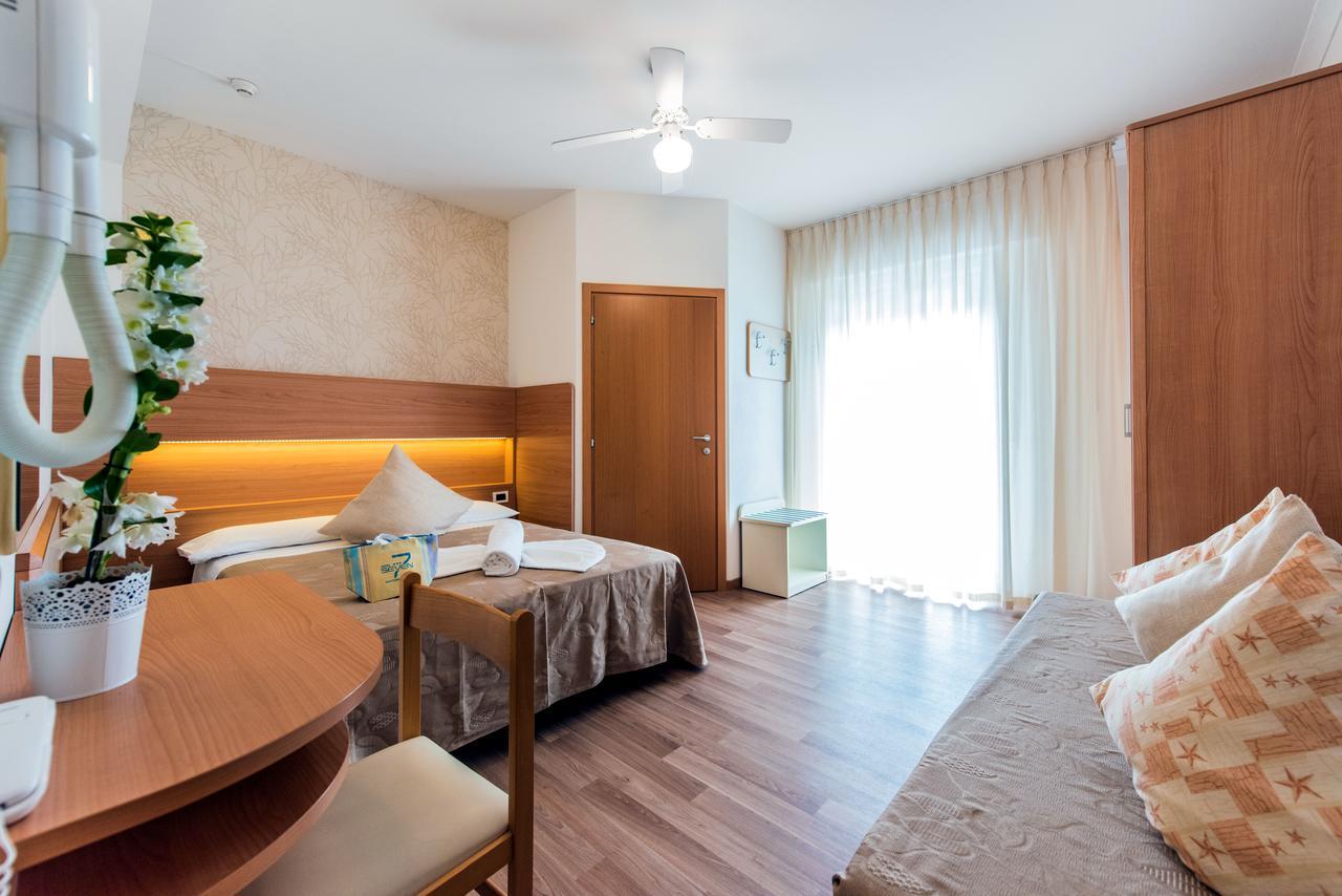 Hotel Seven 3*