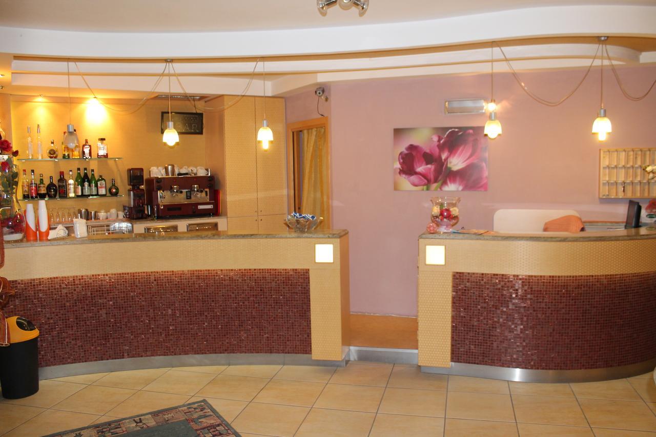 Oblio Hotel 2*