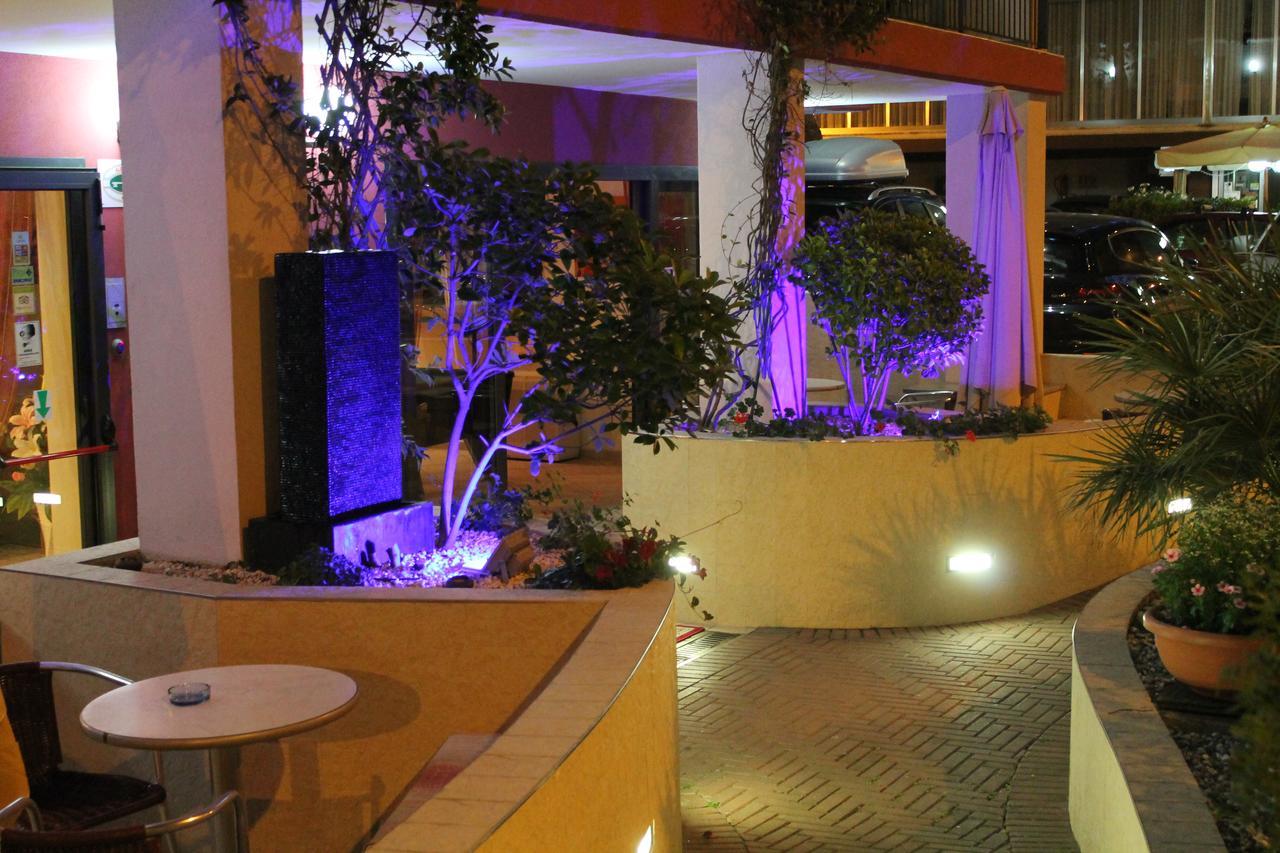 Oblio Hotel 2*