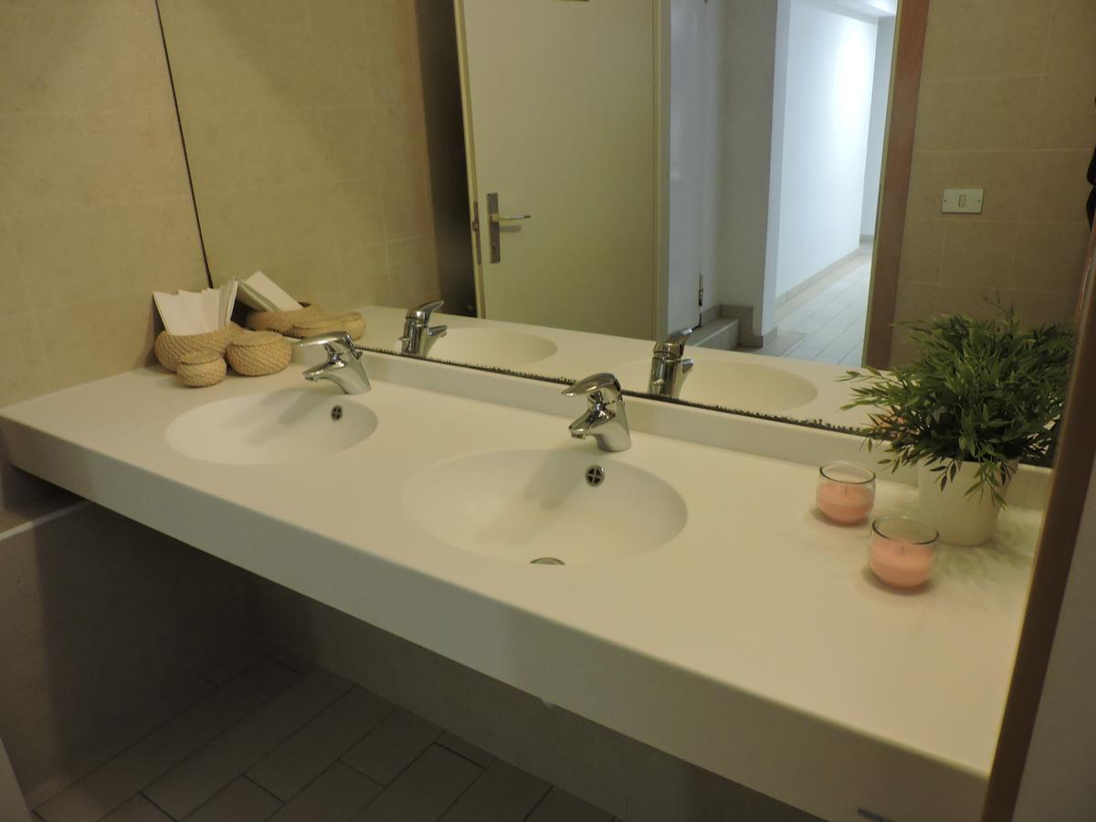 Sabrina Hotel 2*