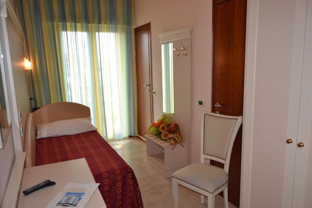 Zeus 3* Rimini