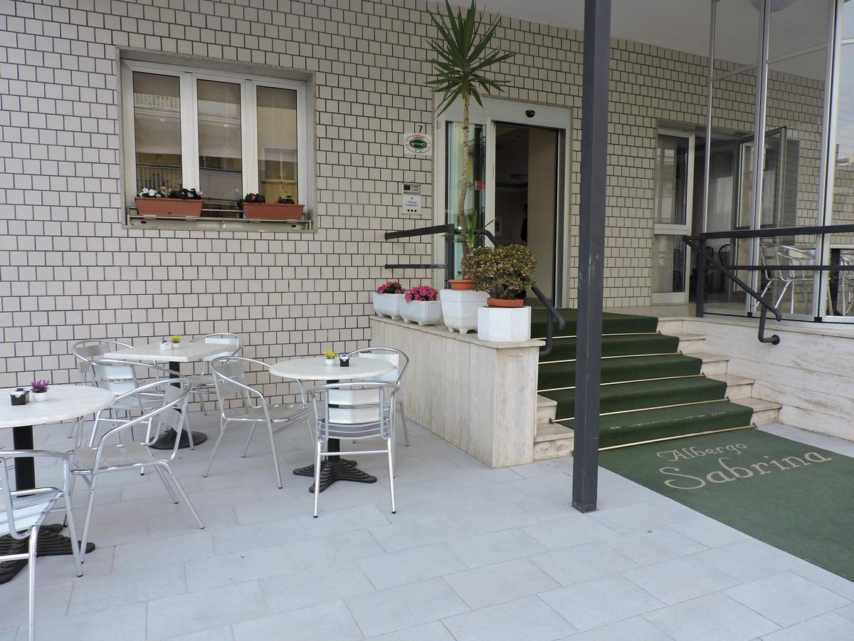Sabrina Hotel