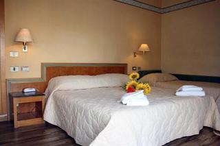Hotel Marina Bay 3*