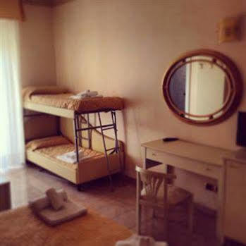 Gaston 4* Rimini