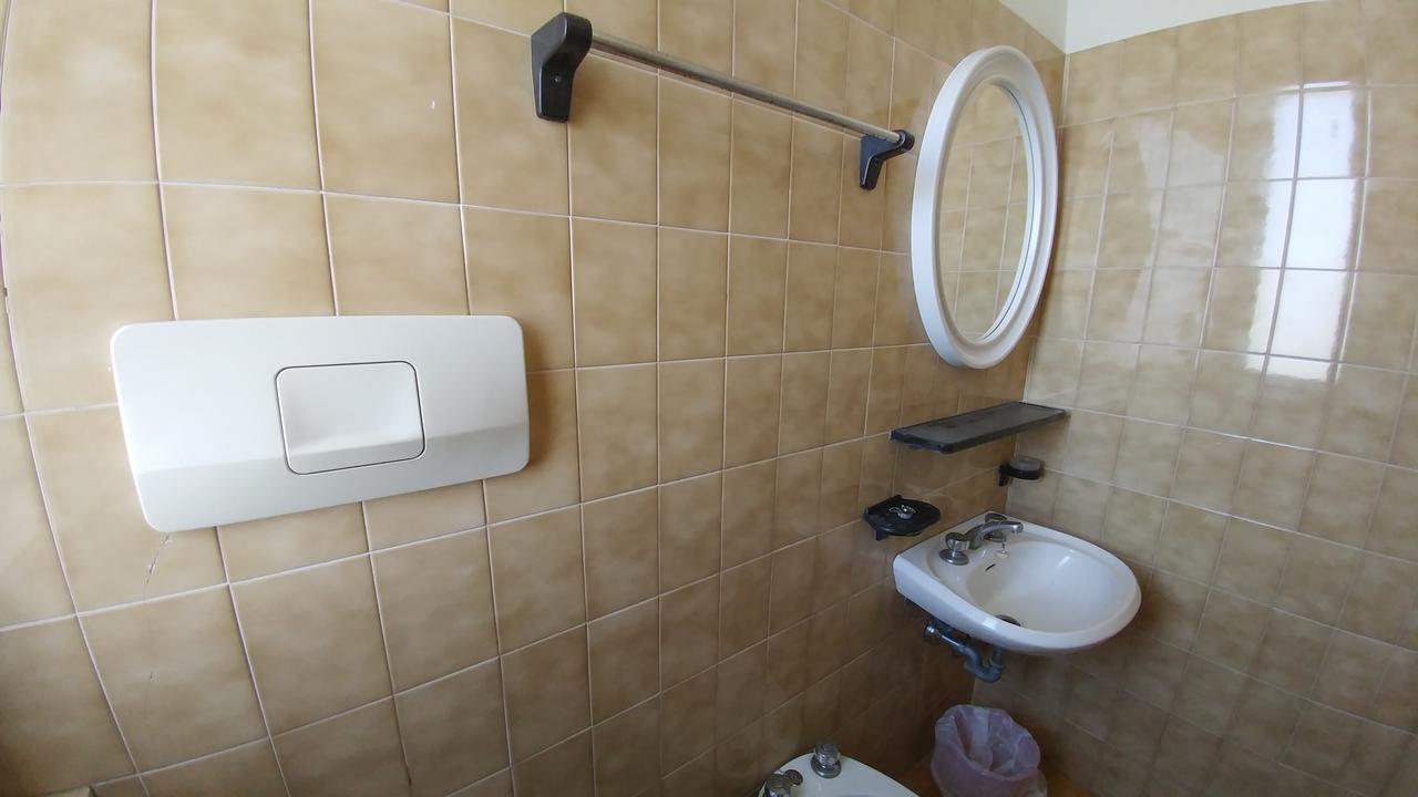Capitol Hotel 2*