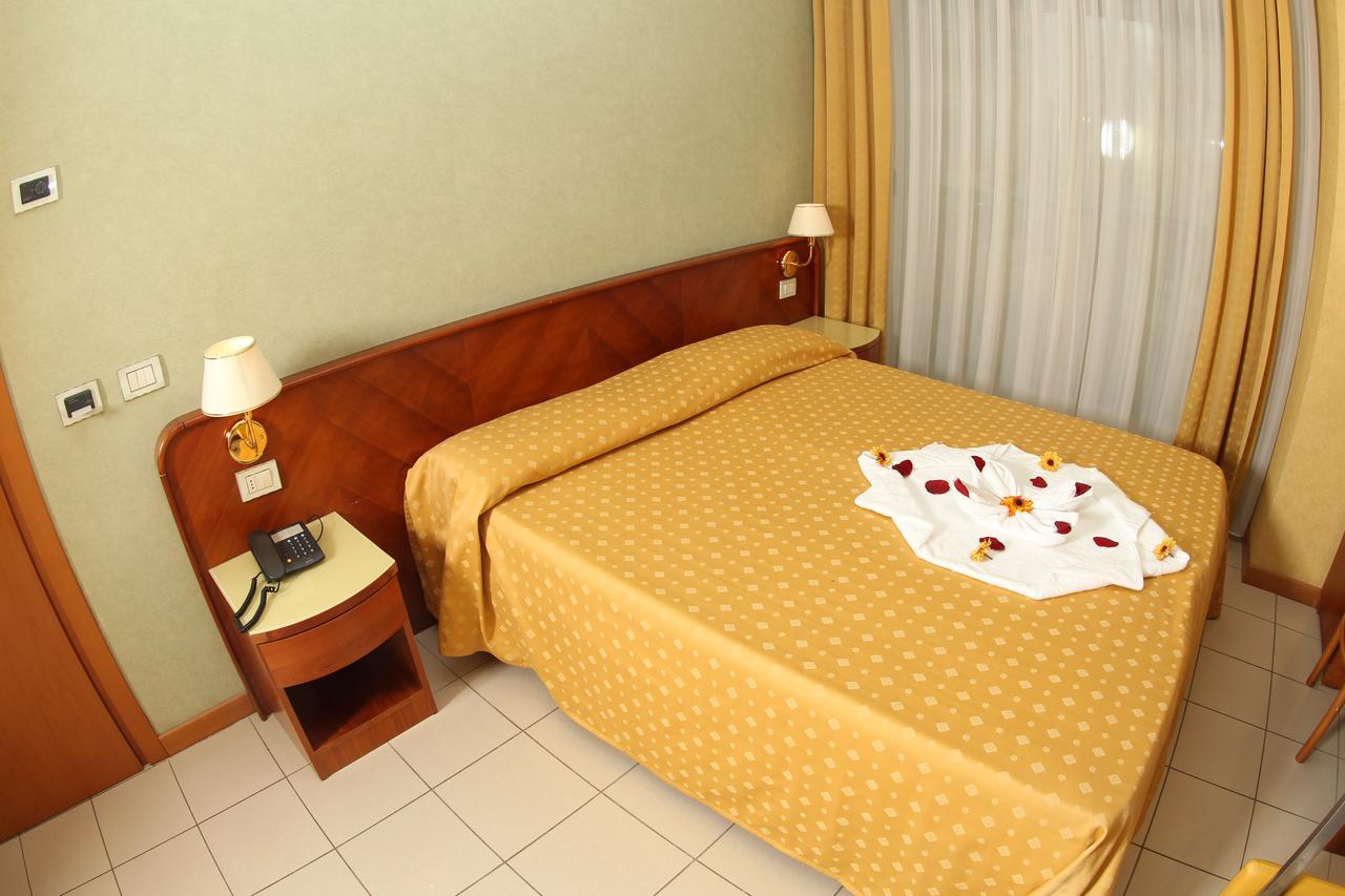 Remin Plaza Hotel