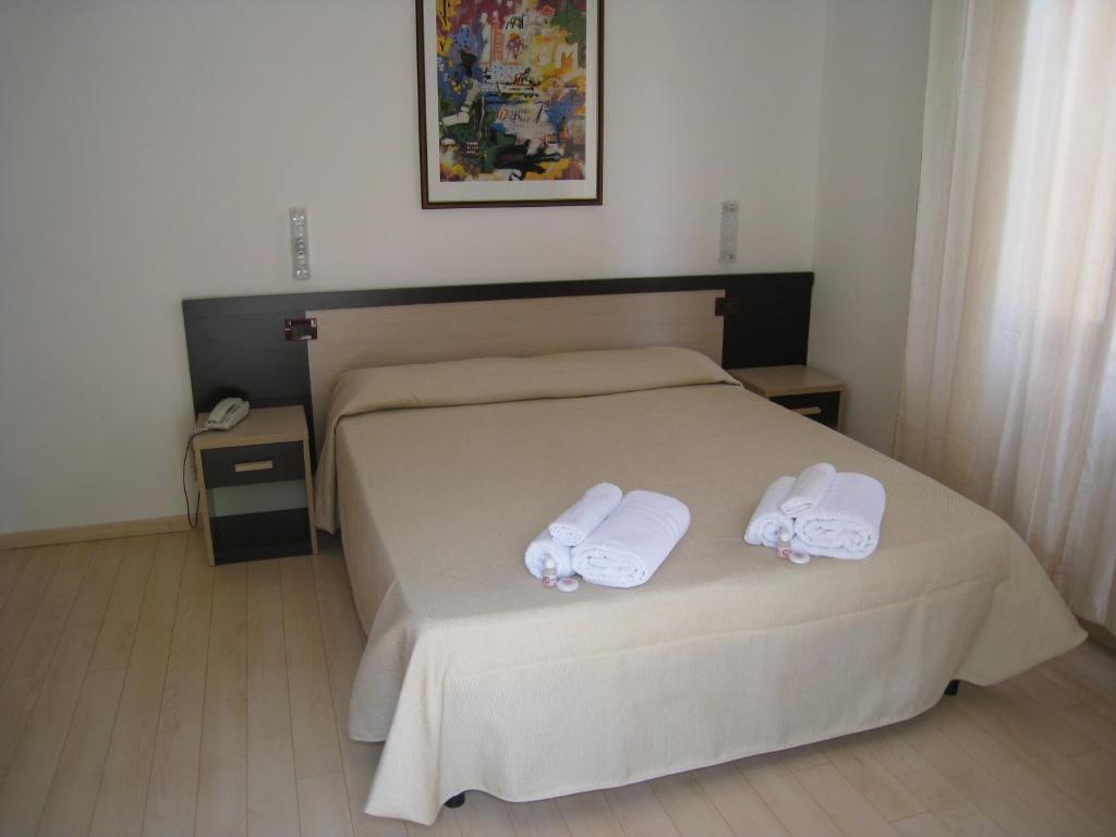 Hotel Canasta 3*