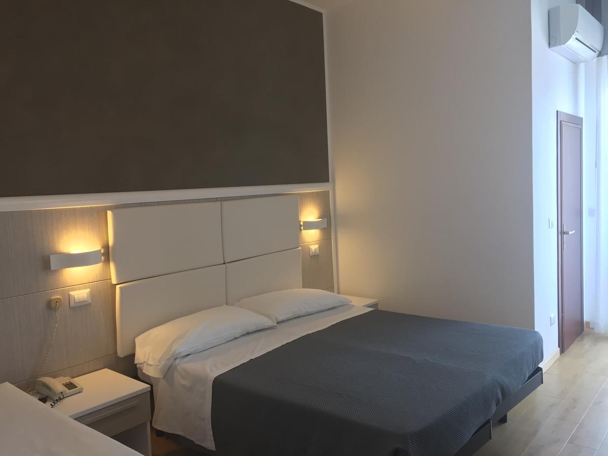 Mirabel 3*