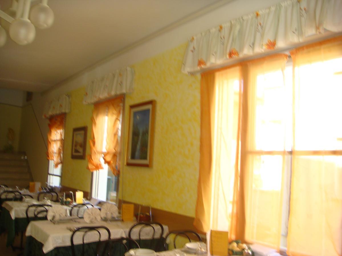 Moroni Hotel