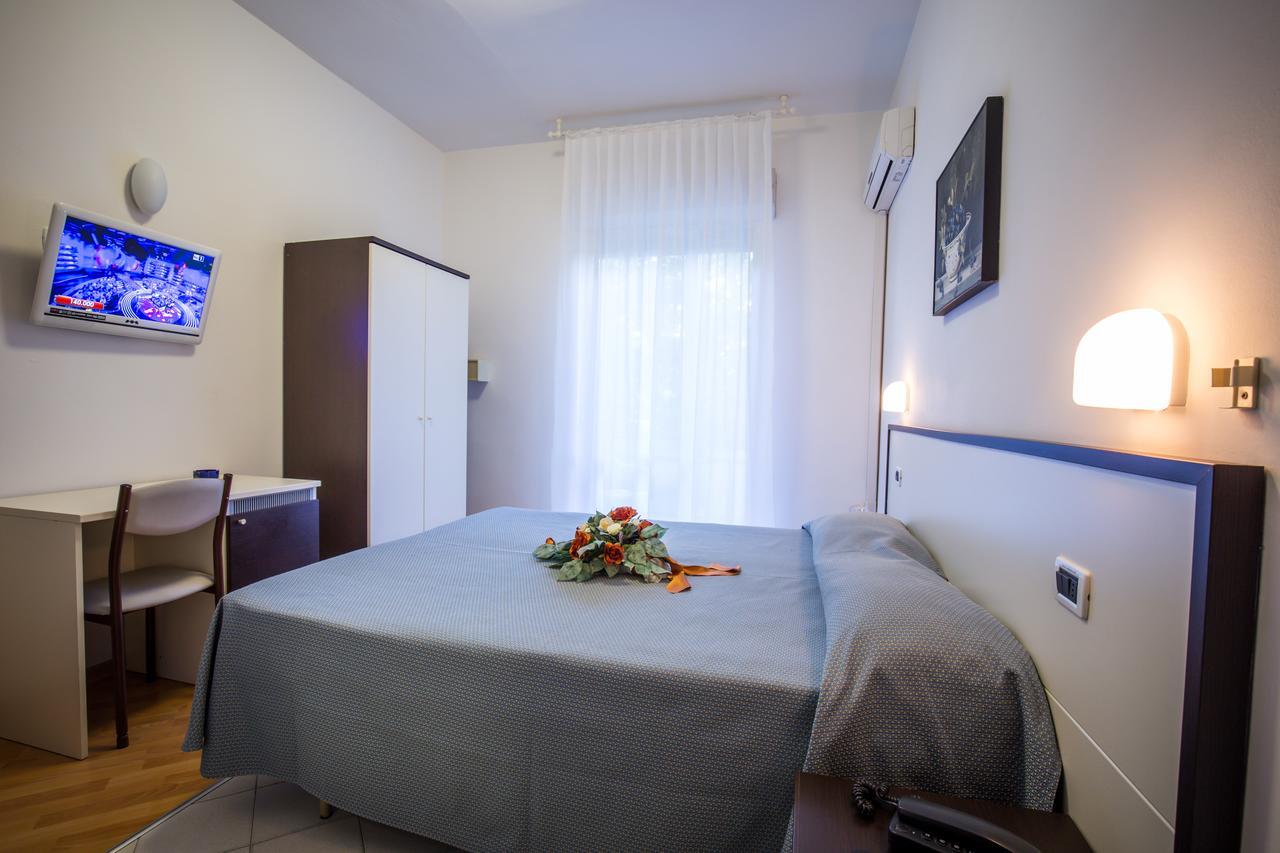 Hotel Caraibi 3*