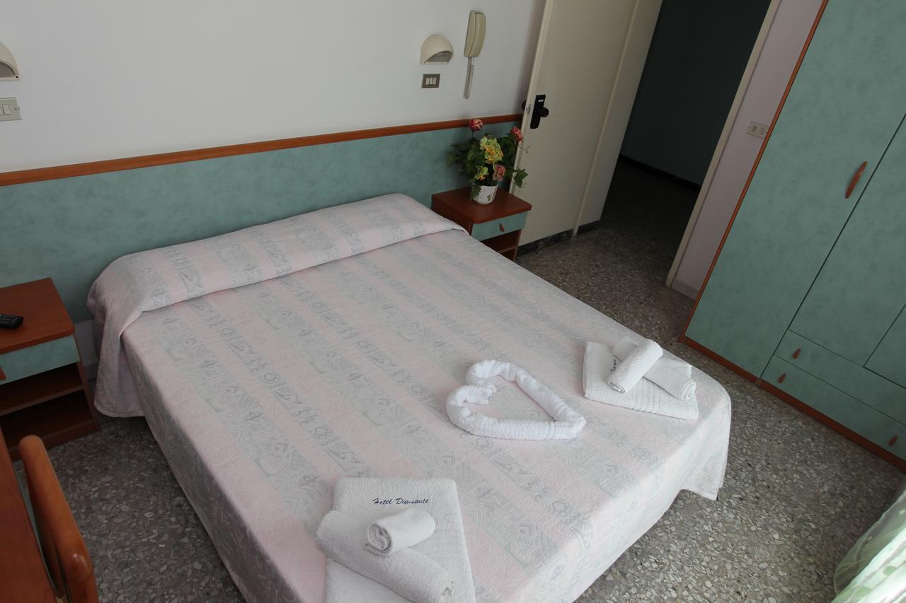Hotel Diamante 5 Minuti Dalla Fiera Di
